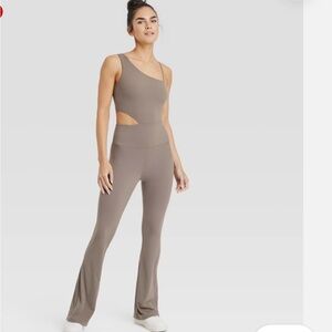 JoyLab Tan Jumpsuit with Fitted Silhouette